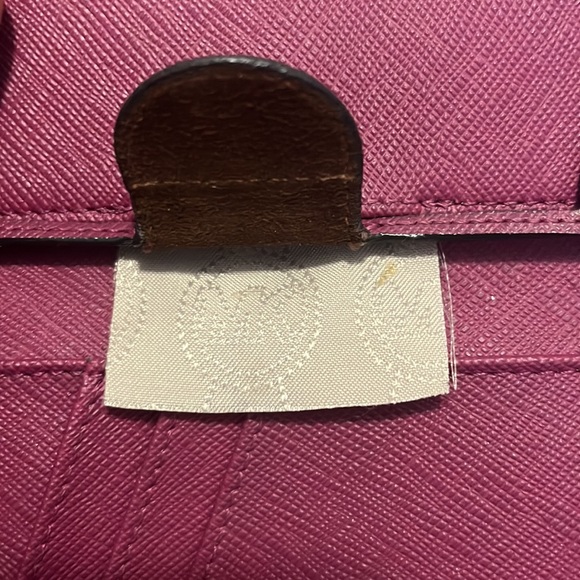 Michael Kors iPhone 5 / 5s Phone Case/Wristlet - Picture 5 of 9